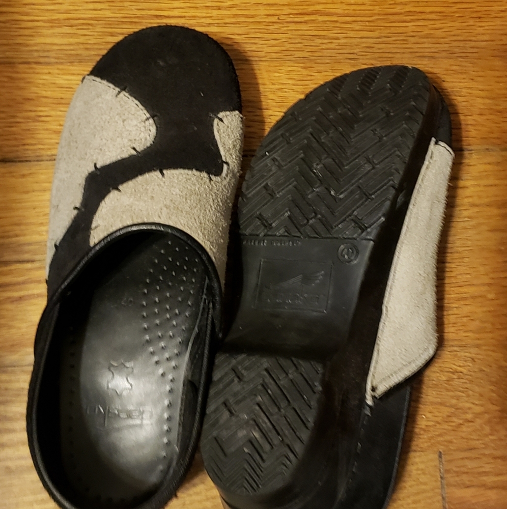 Shoes - Picture 2 of 4